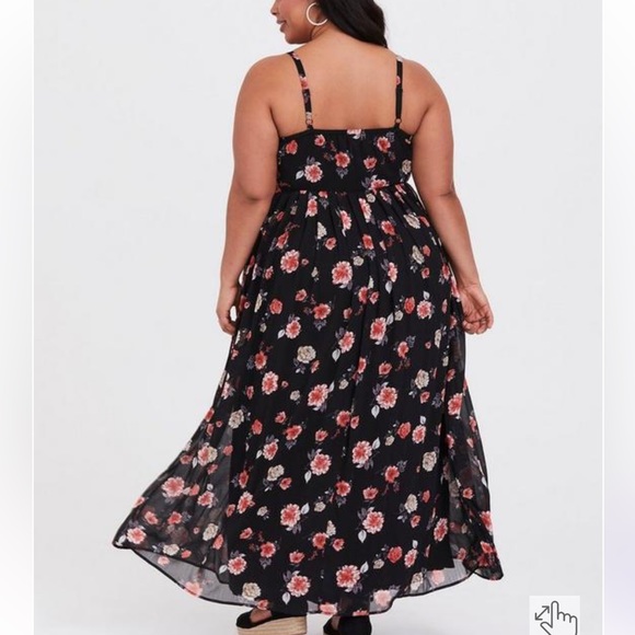 Torrid Black Floral Pleated Chiffon Maxi Dress - Picture 4 of 4